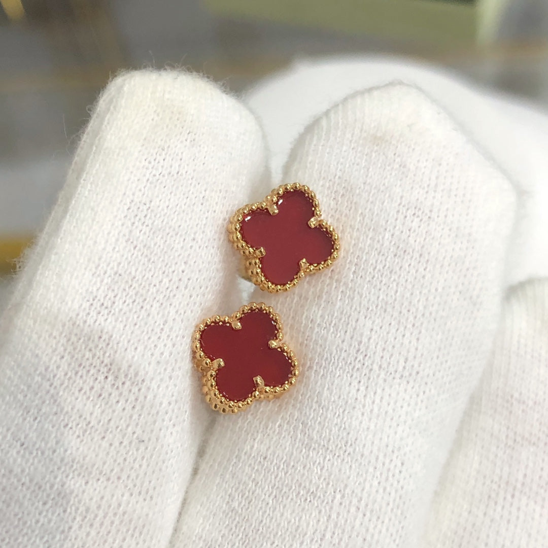 TimiCLOVER MINI GOLD EARRINGS