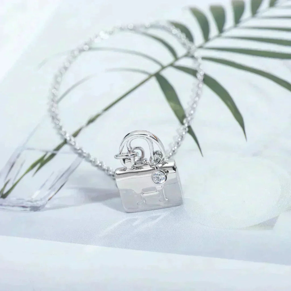TimiAMULETTE PEDANT SILVER NECKLACE