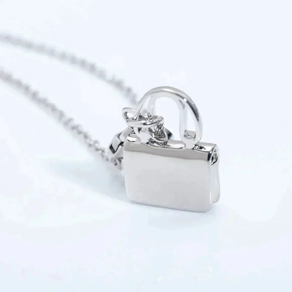 TimiAMULETTE PEDANT SILVER NECKLACE