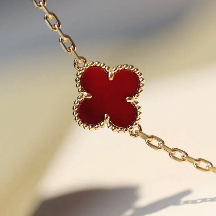 TimiCLOVER 20 MOTIFS CARNELIAN NECKLACE