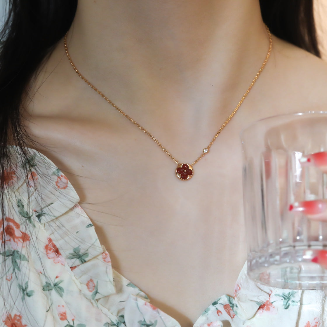 TimiSUN PEDANT PINK GOLD 1 DIAMOND NECKLACE