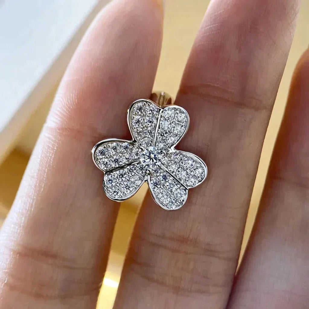 TimiCLOVER COMOS DIAMOND EARRINGS SILVER