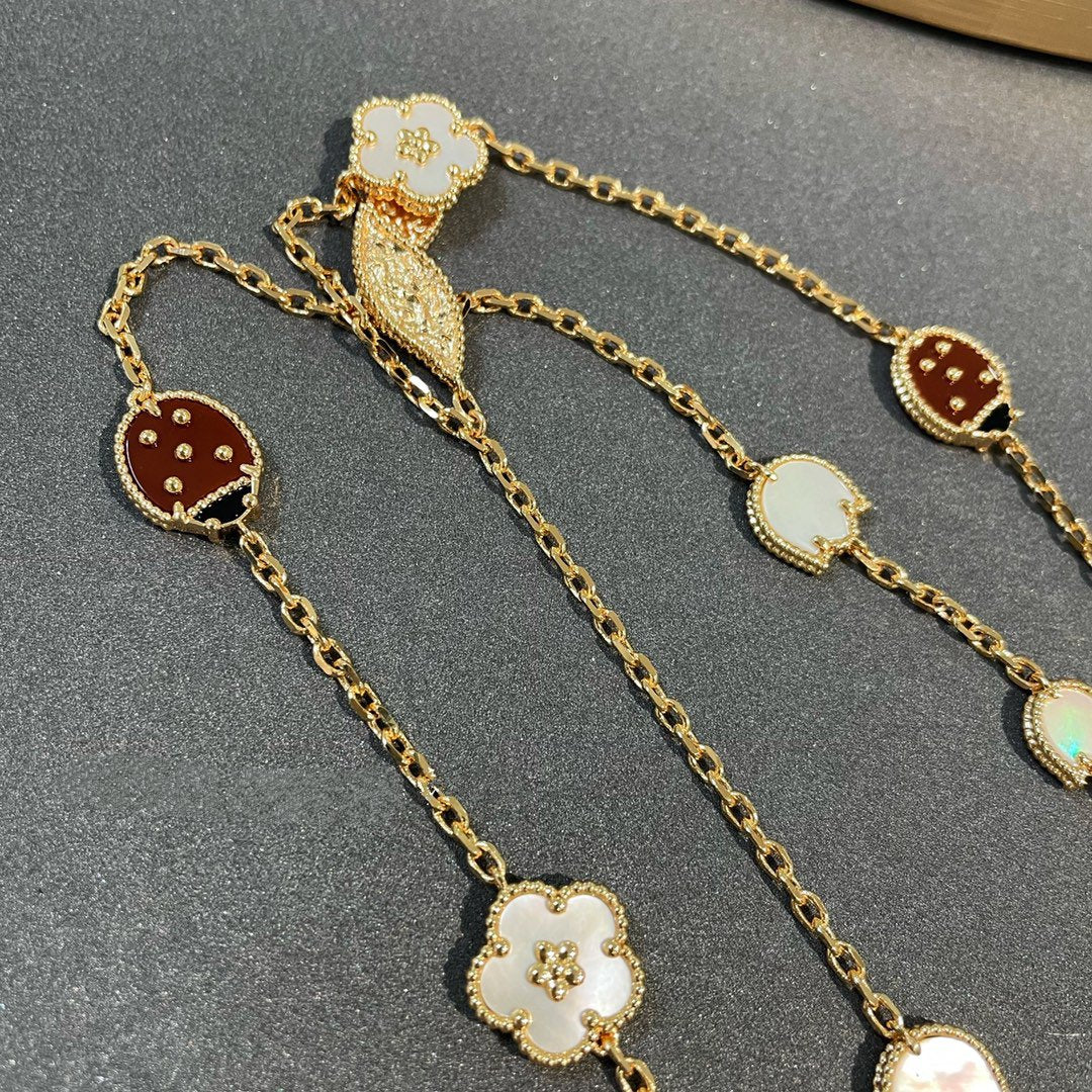 TimiLUCKY SPRING 15 MOTIFS GOLD NECKLACE