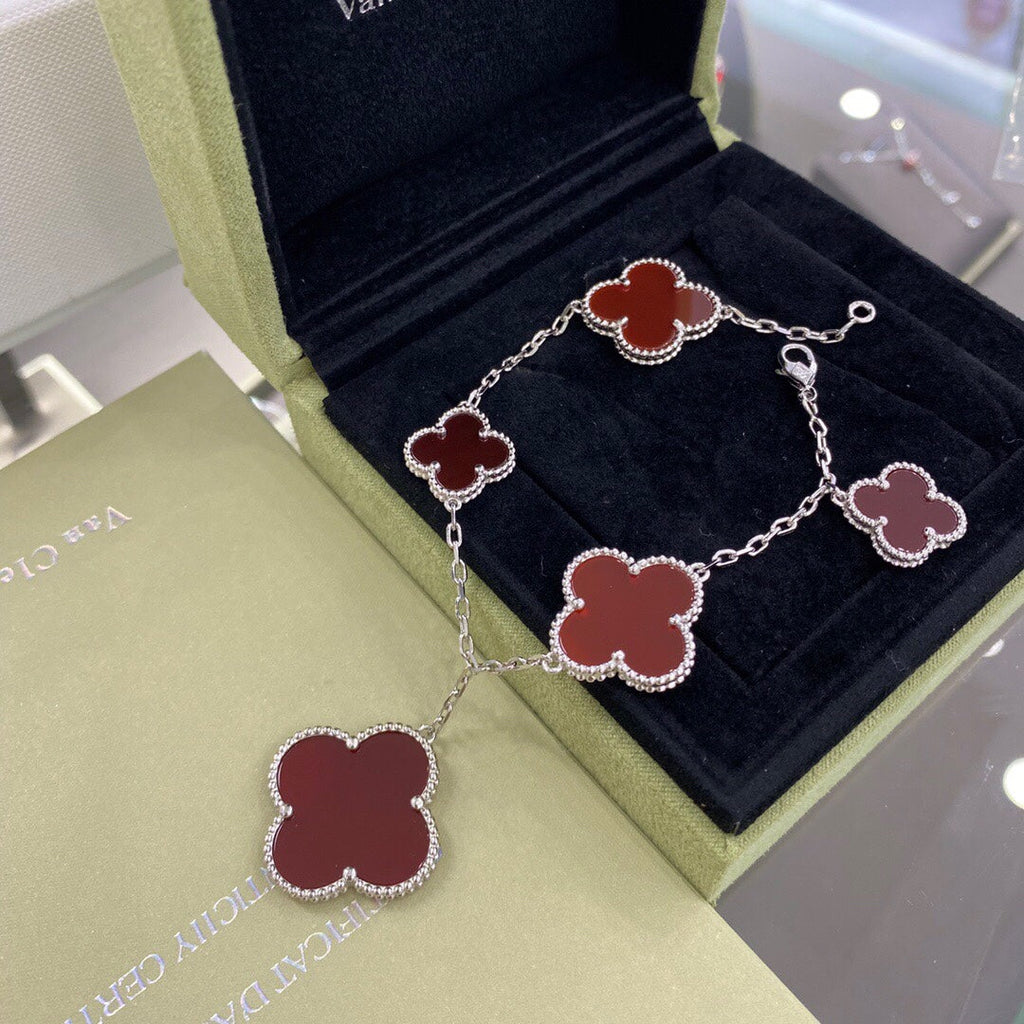 ¡®Timi¡¯CLOVER 5 MOTIFS SIVLER CARNELIAN BRACELET