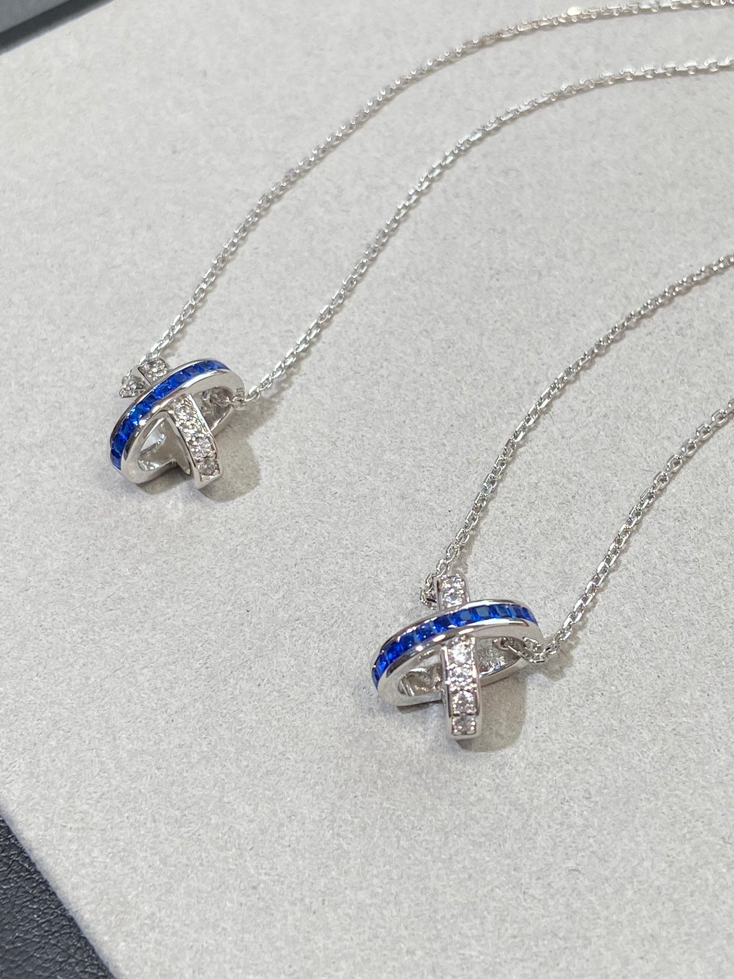 TimiLIENS DIAMOND SILVER NECKLACE