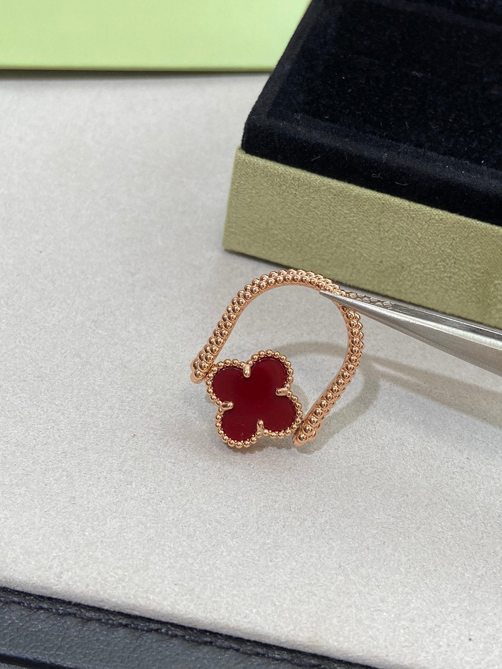 TimiCLOVER RIVERSIBLE ROSE GOLD RING