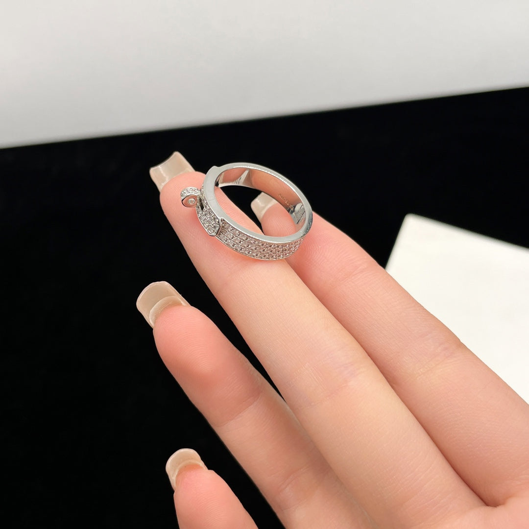 TimiKELLY SILVER DIAMOND RING