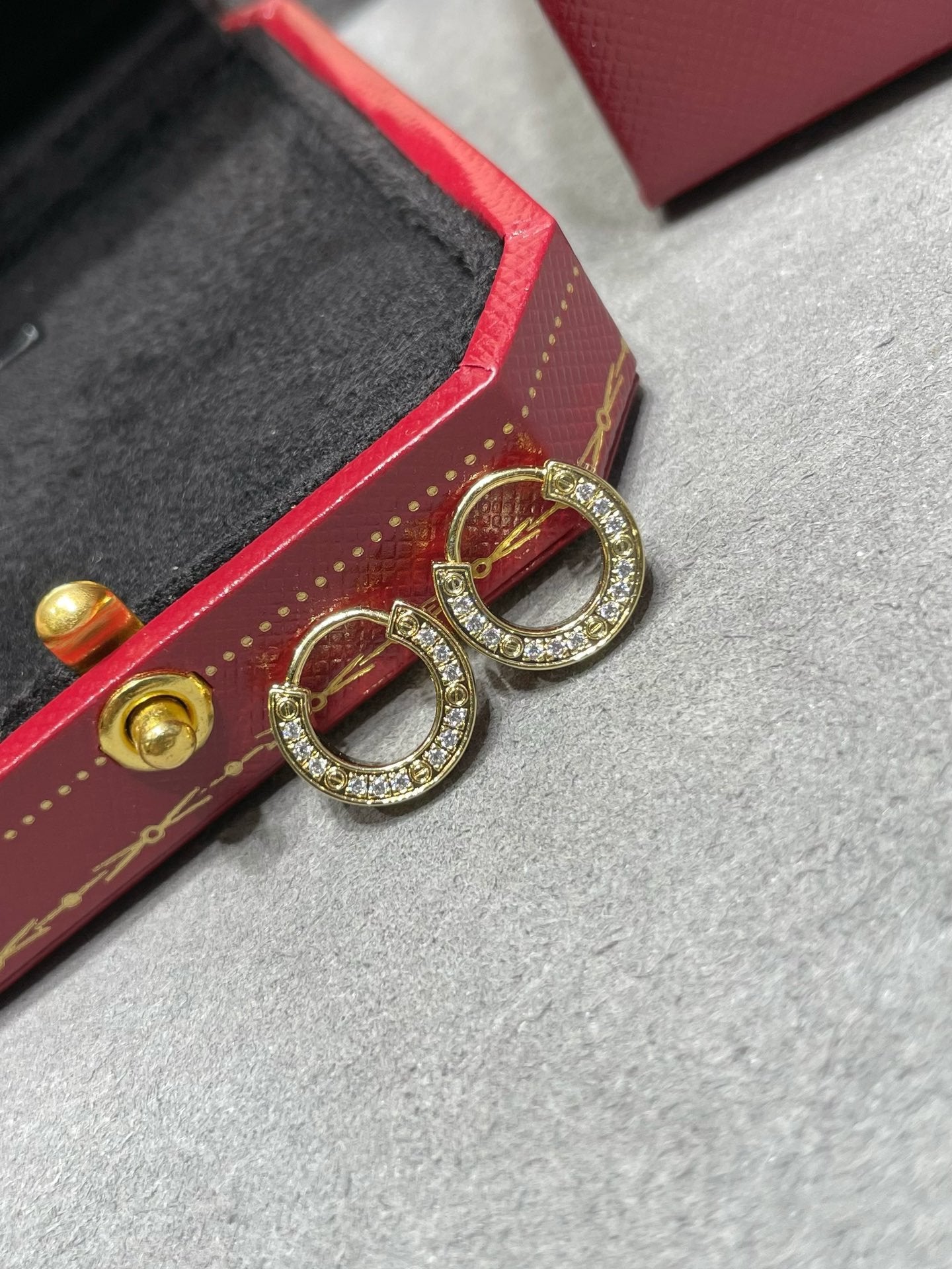 TimiLOVE DIAMOND EARRINGS