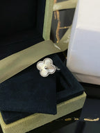 TimiCLOVER SILVER RING