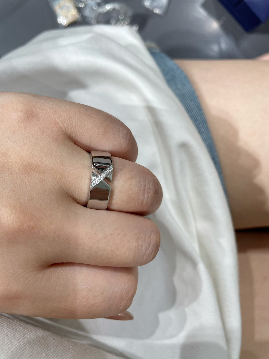 TimiLIENS EVIDENCE DIAOMOND RING
