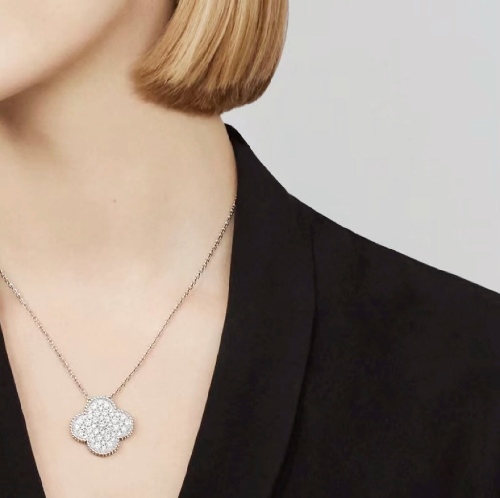 TimiCLOVER 25MM LARGE PENDANT DIAMOND PAVED SILVER NECKLACE