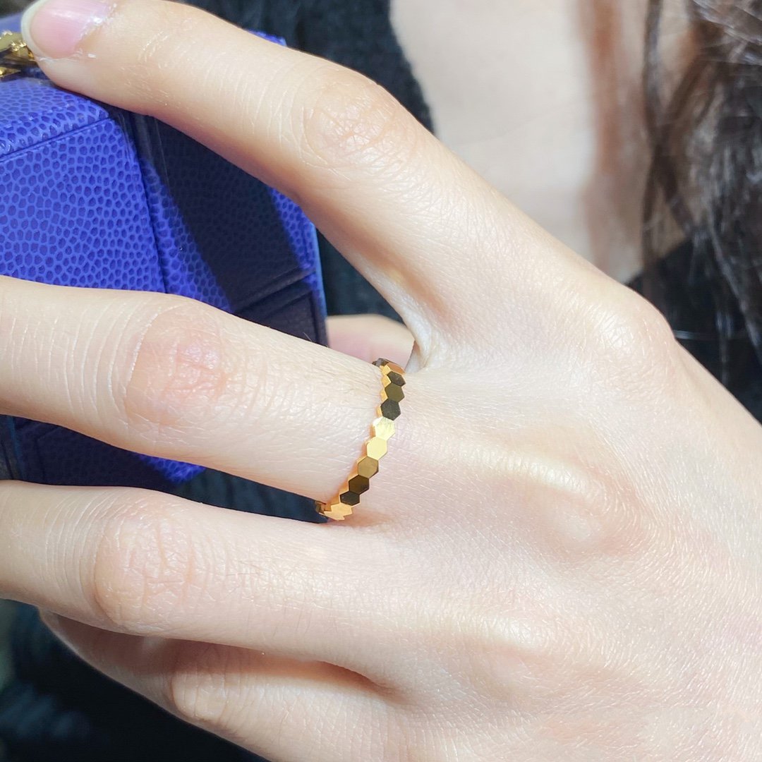 TimiBEE LOVE SMALL RING