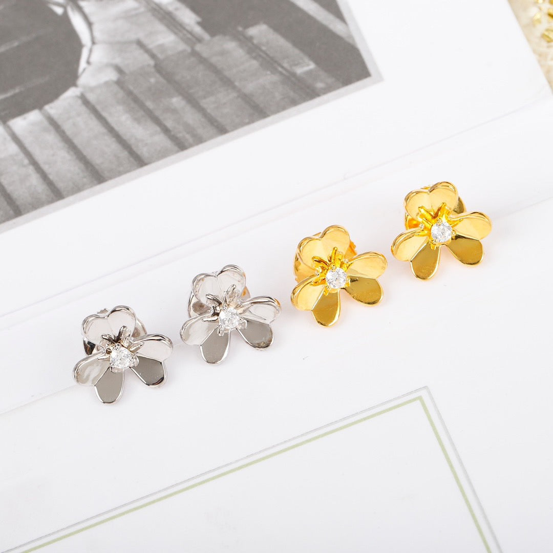 ¡®Timi¡¯FRIVOLE MINI FLOWER EARRINGS