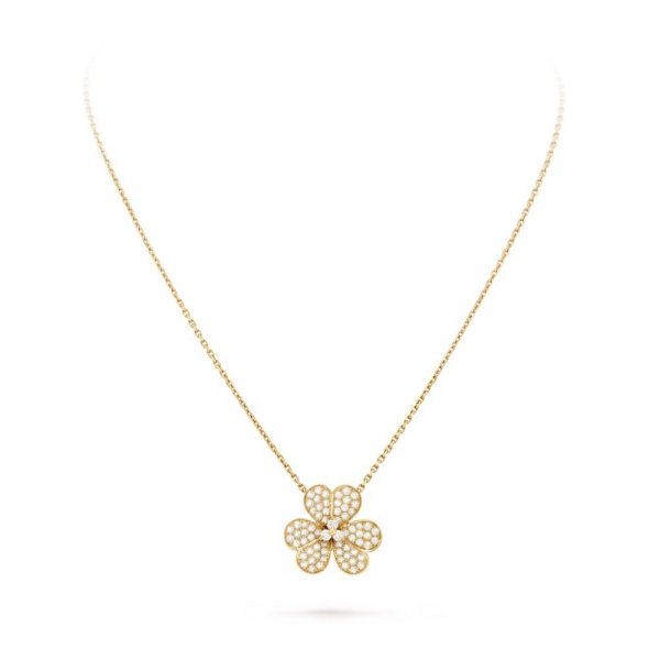TimiFLOWER DIAMOND NECKLACE