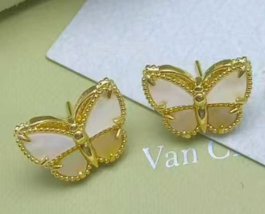 [Timi] 26 NEW CLOVER LUCKY LIGHT YELLOW AND WHITE SET
