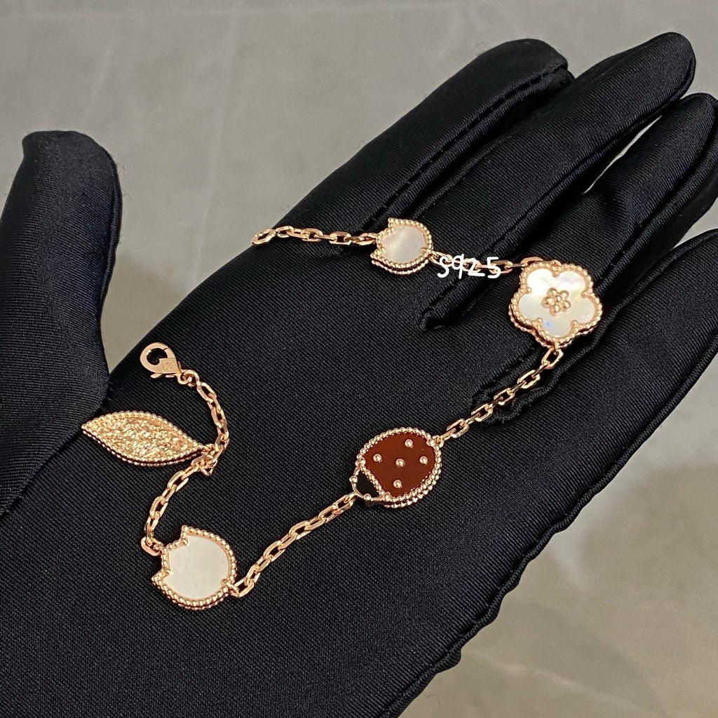 ¡®Timi¡¯LUCKY SPRING 5 MOTIF BRACELET