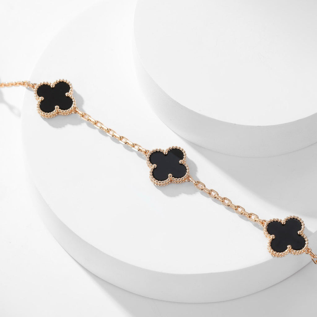 TimiCLOVER 10 MOTIFS ONYX NECKLACE