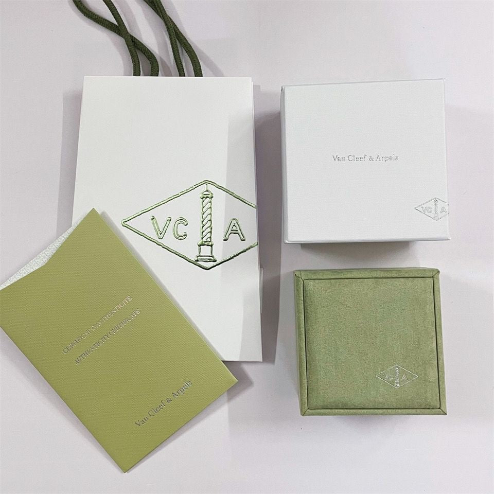TimiVA CLOVER BRACELET NECKLACE RING BOX GIFT BAG