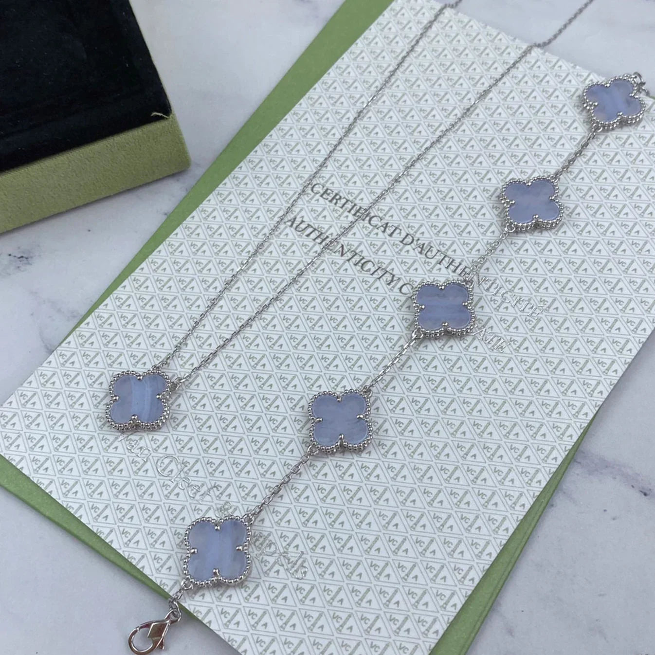 [Timi]New  CLOVER 5 MOTIF PURPLE CHALCEDONY BRACELET COLLECTION