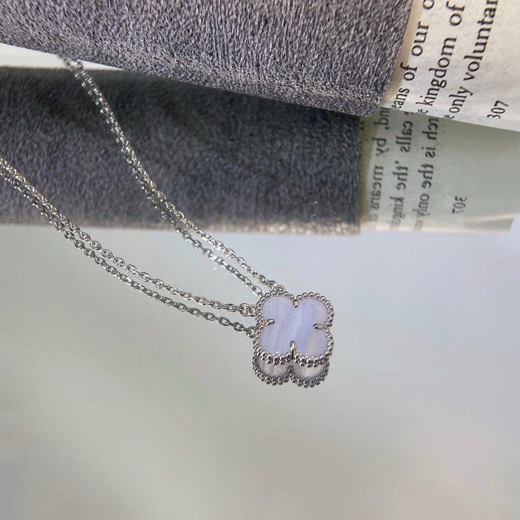 TimiCLOVER 15MM BLUE CHALCEDONY NECKLACE SILVER