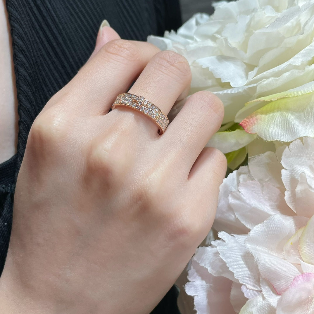 TimiKELLY PINK GOLD DIAMOND RING