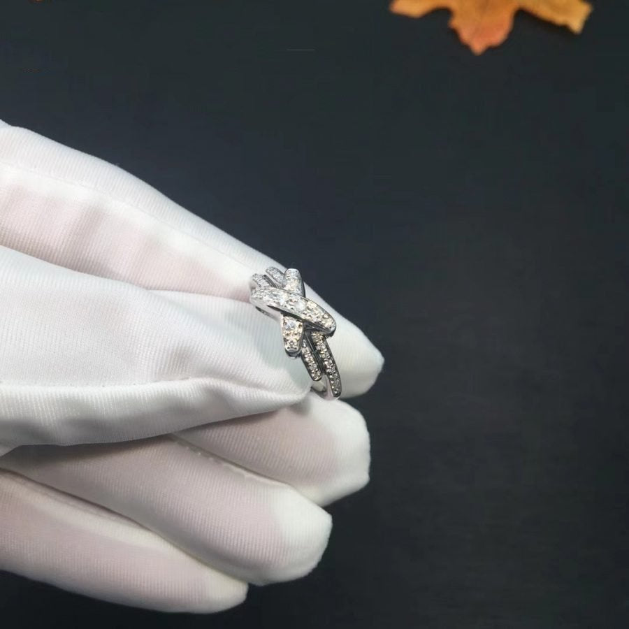 TimiJEUX DE SILVER DIAMOND RING