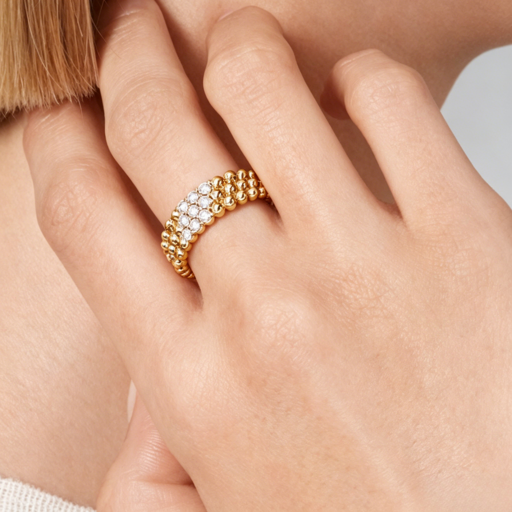 [Timi]  THREE-ROW DIAMOND RING