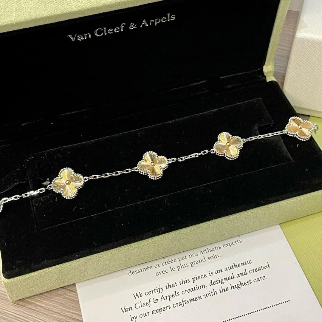 [Timi] CLOVER 5 MOTIF LASER BRACELET COLLECTION