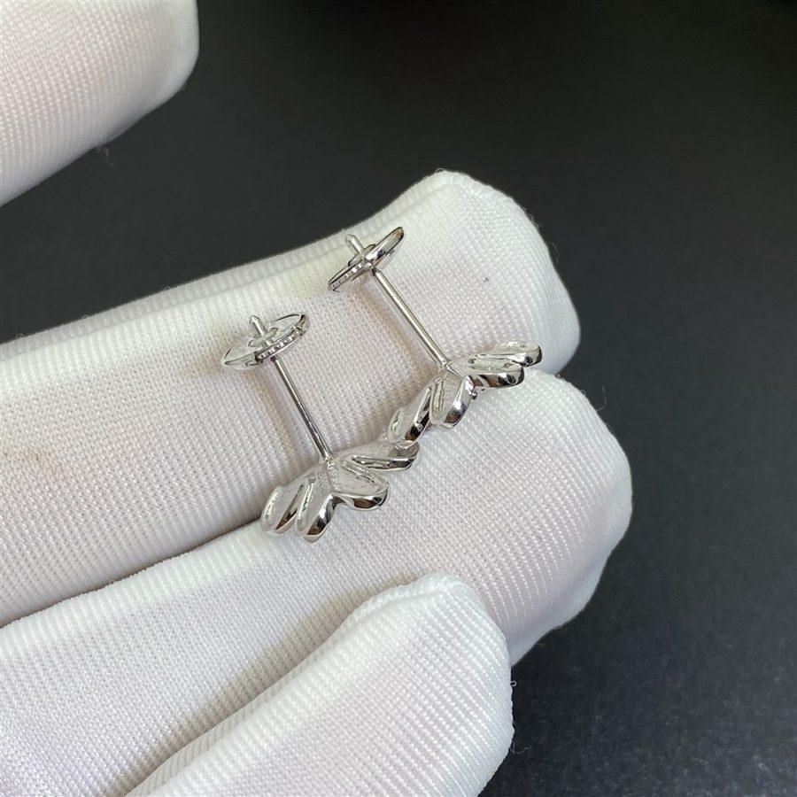 TimiFRIVOLE MINI SILVER FLOWER EARRINGS