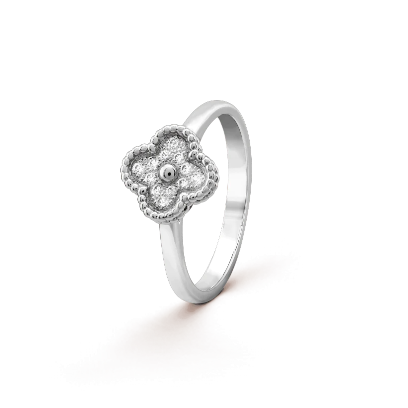 TimiCLOVER DIAMOND RING