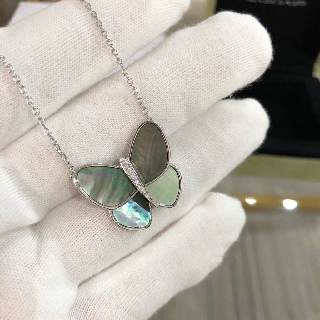 TimiLARGE BUTTERFLY SILVER PENDANT DIAMOND NECKLACE